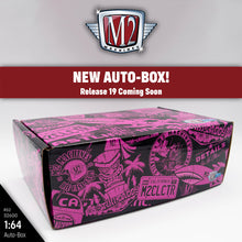 Load image into Gallery viewer, #19 Auto-Club Box
